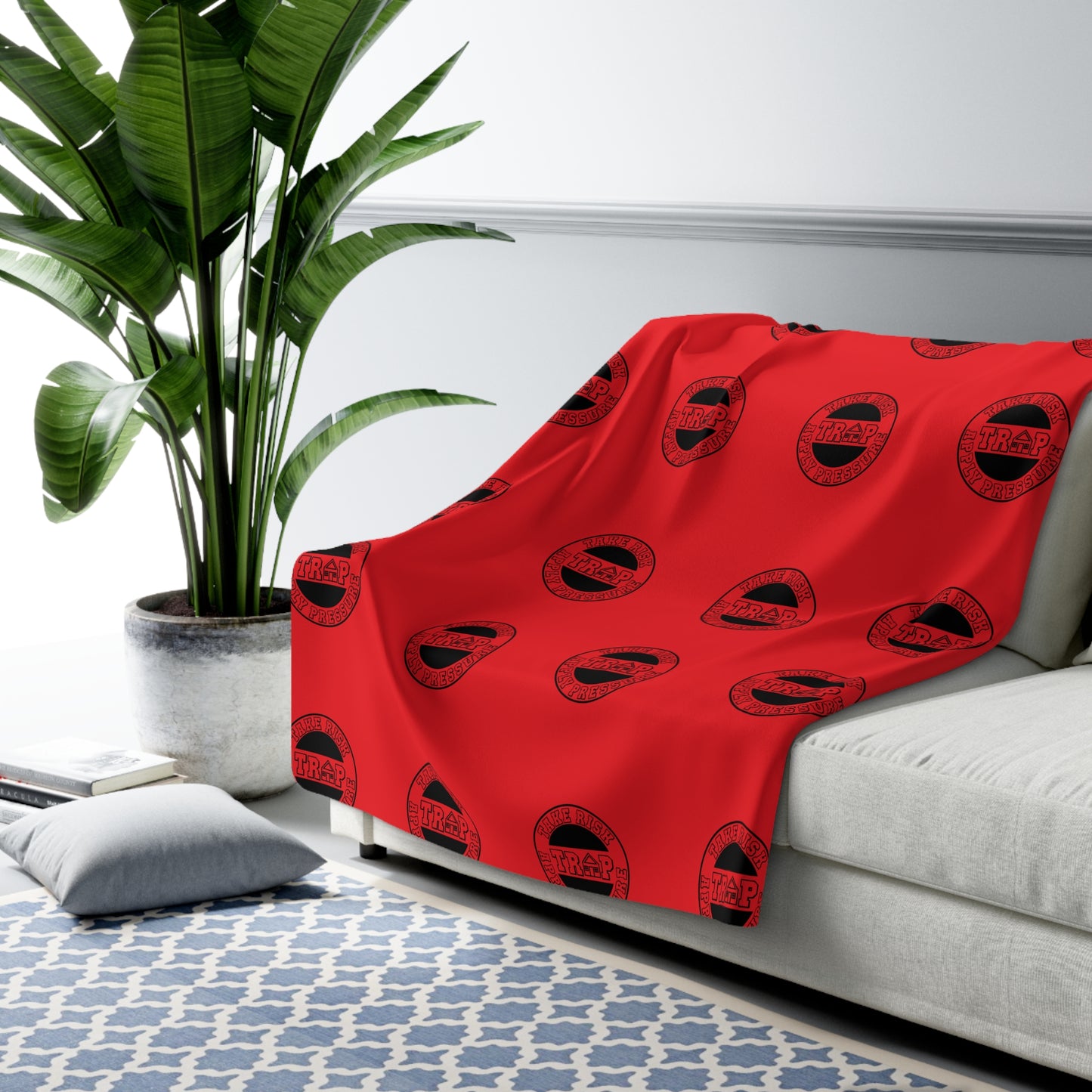 Sherpa Fleece Blanket - Red Patterned Cozy Throw with Black Emblem Motif